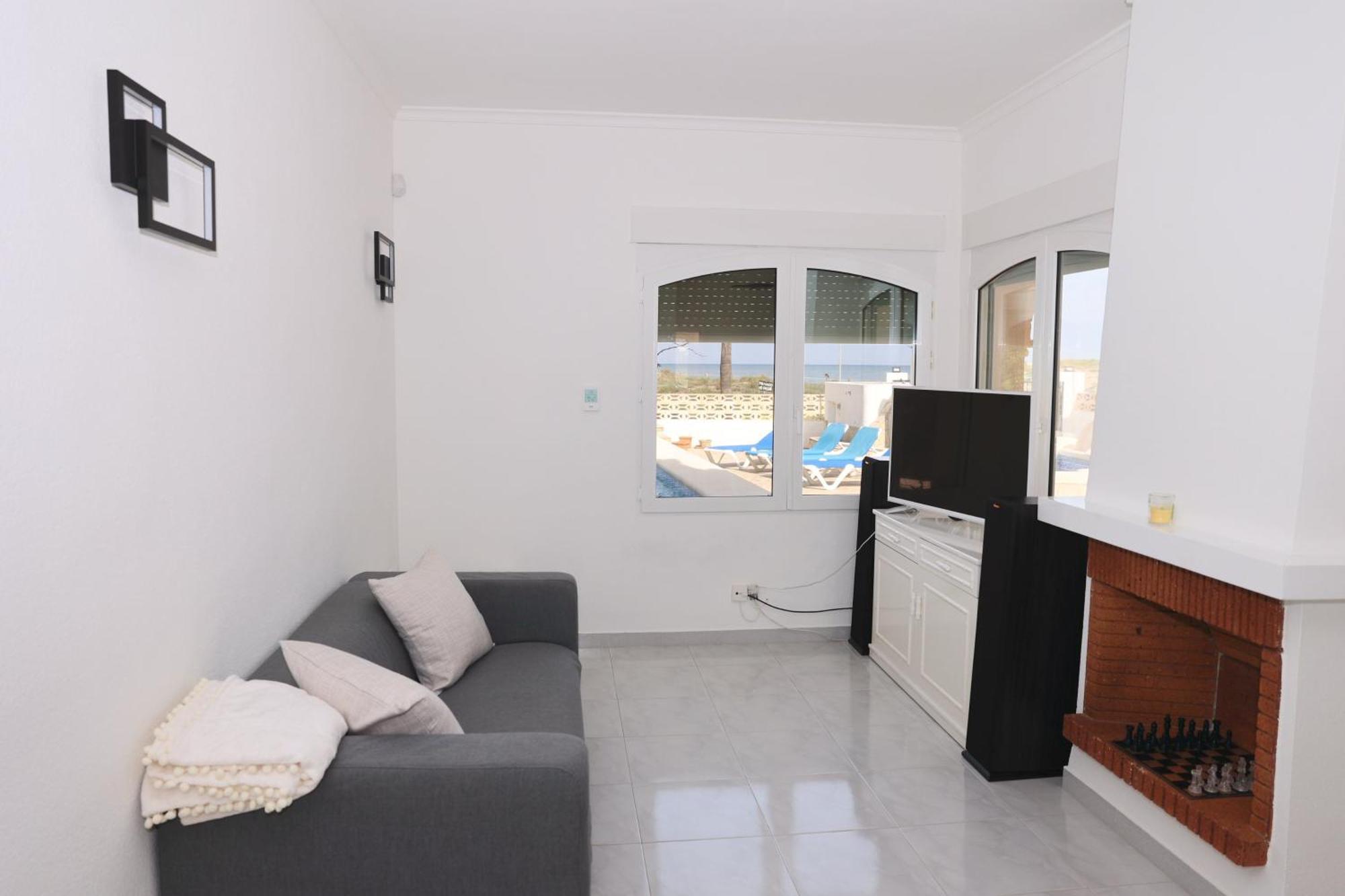 Chalet En La Playa Con Piscina Privada - Holavivienda Inmobiliaria Дения Экстерьер фото